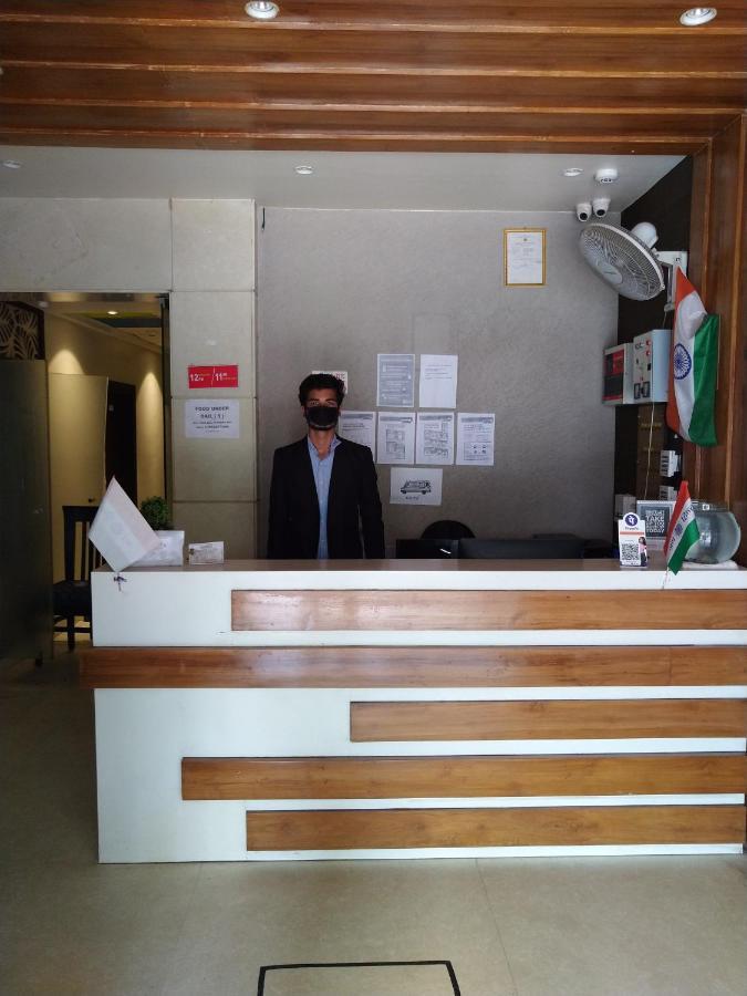 Hotel Megha Inn Lucknow Exterior photo